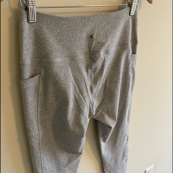 Size M Light Grey Leggings - Picture 10 of 15